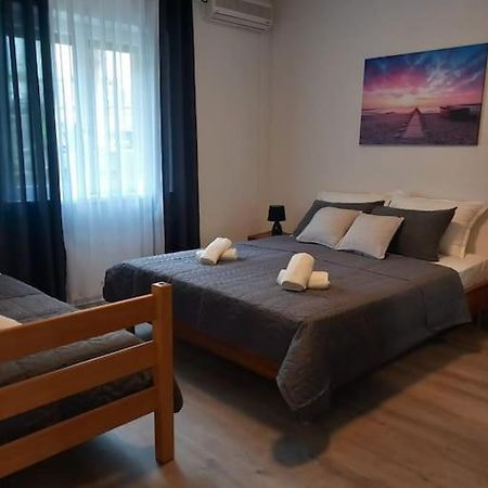 Apartment Dora-100M From The Central Beach ماكارسكا المظهر الخارجي الصورة