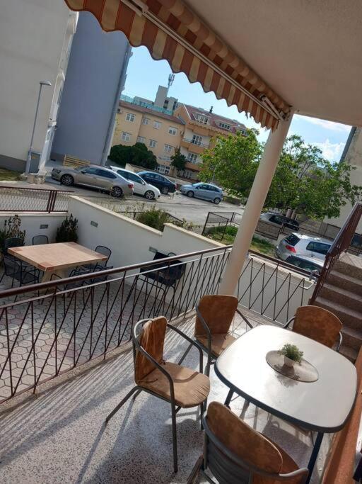 Apartment Dora-100M From The Central Beach ماكارسكا المظهر الخارجي الصورة